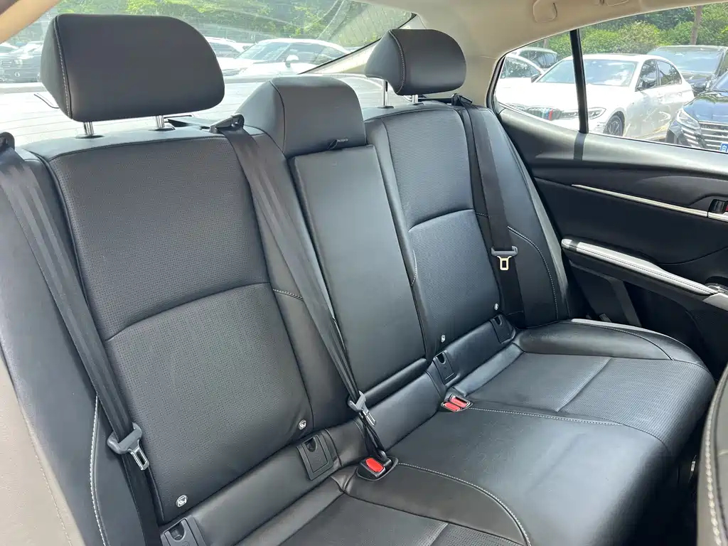 TOYOTA CAMRY 2024