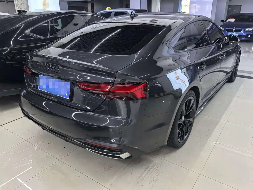 AUDI A5 2021