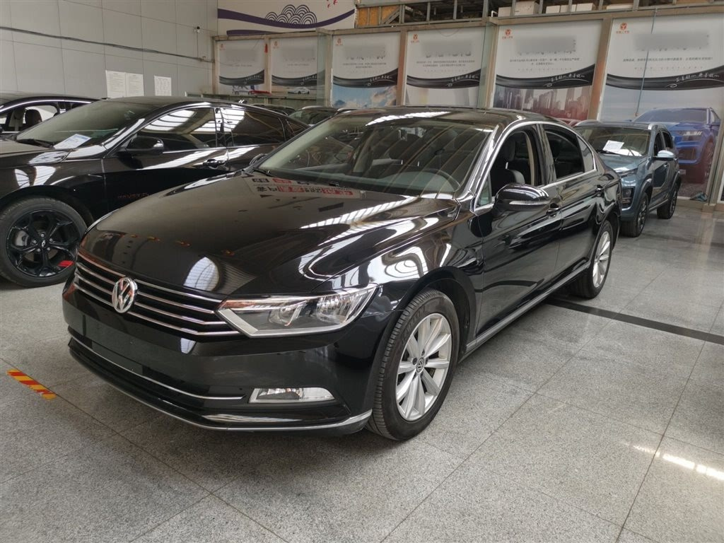 VOLKSWAGEN MAGOTAN 2017
