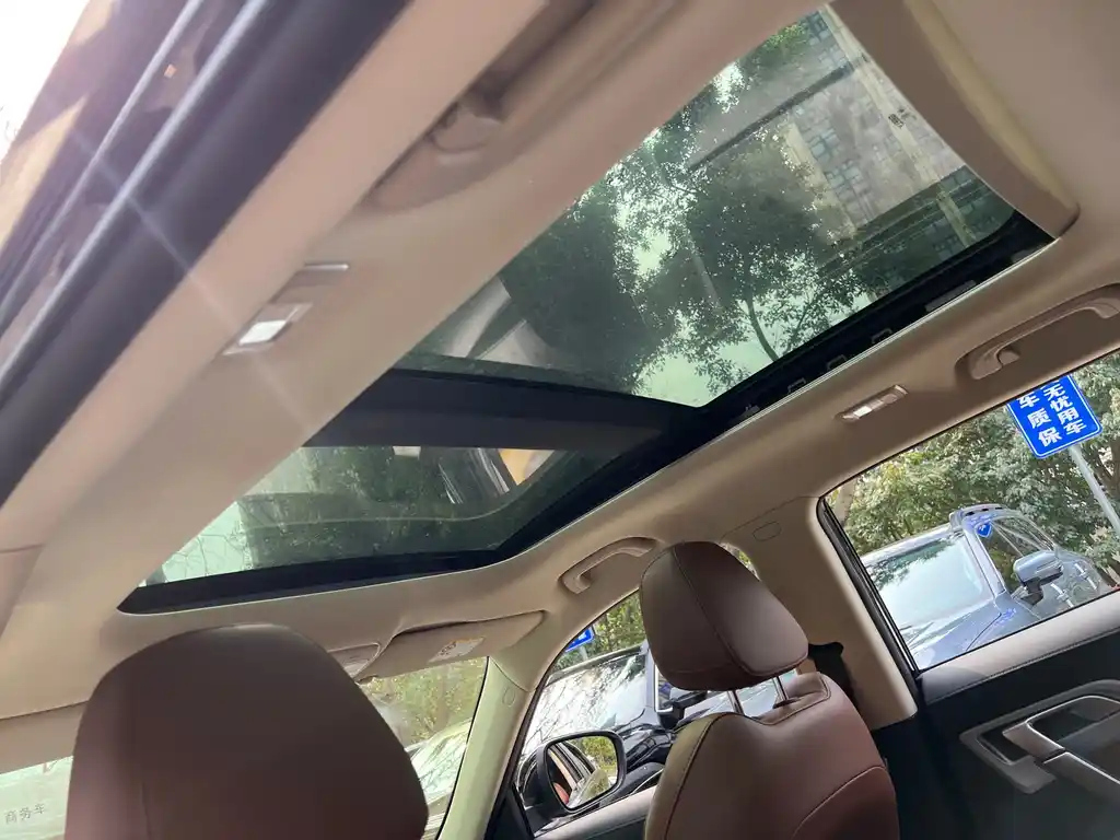 GEELY AUTO BOYUE 2021