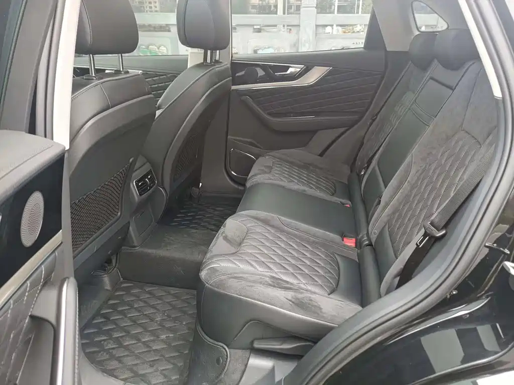 HONGQI HS5 2019