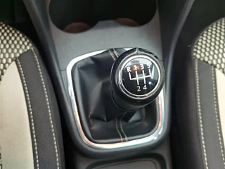 VOLKSWAGEN POLO 2012 YEAR 1.6L CROSS POLO MT 2012