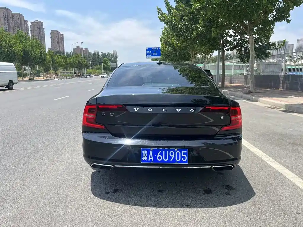 VOLVO S90 2020