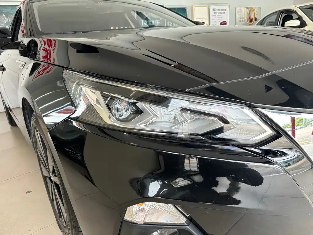 NISSAN TEANA 2022