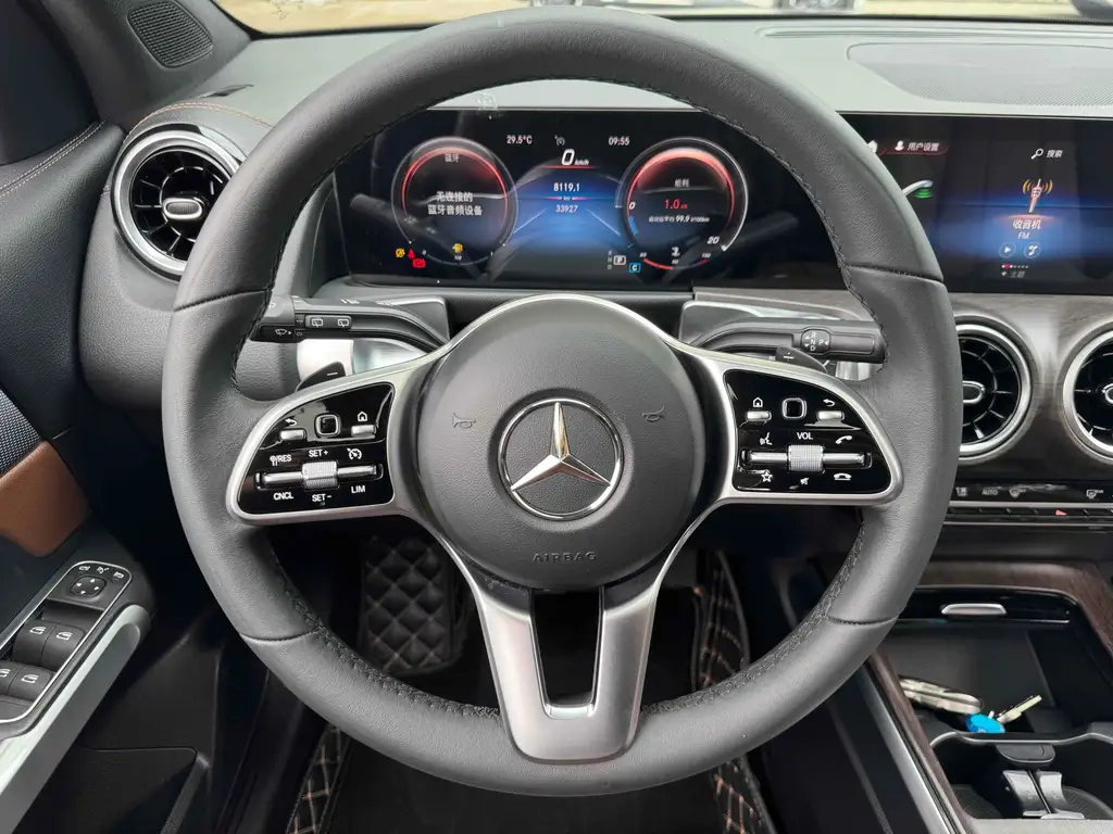 MERCEDES BENZ GLB 2022