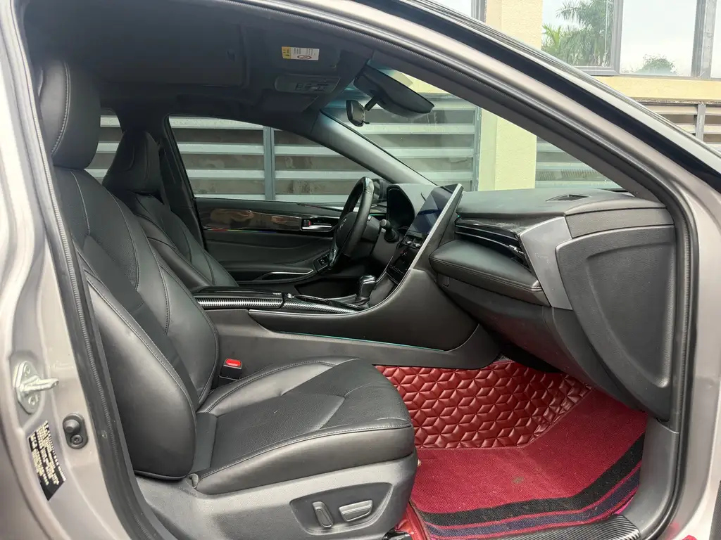 TOYOTA AVALON 2022