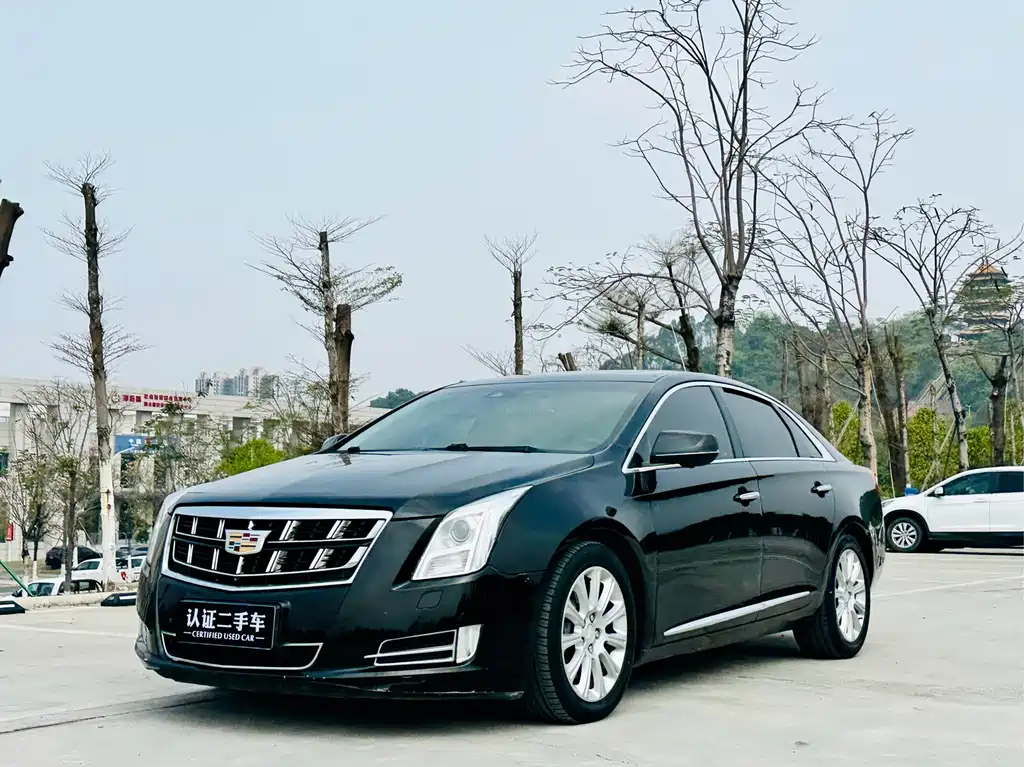 CADILLAC XTS