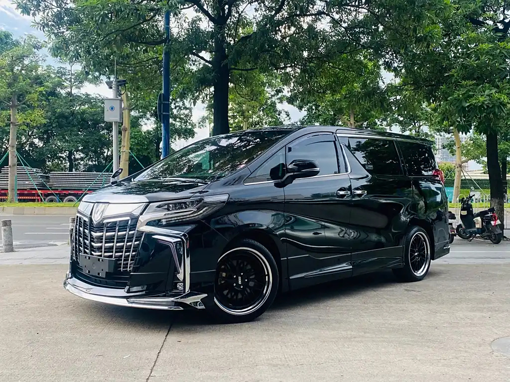 TOYOTA ALPHARD 2018
