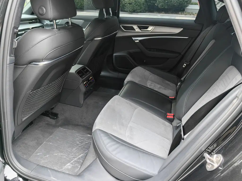 AUDI A6L 2023
