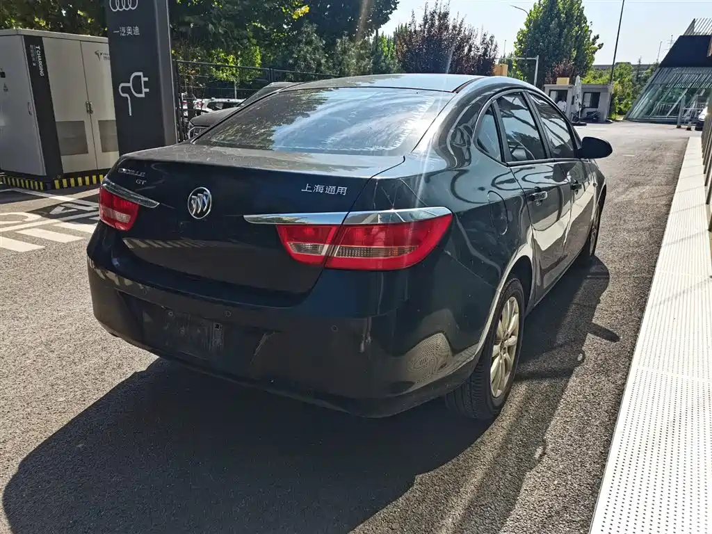 BUICK EXCELLE 2011