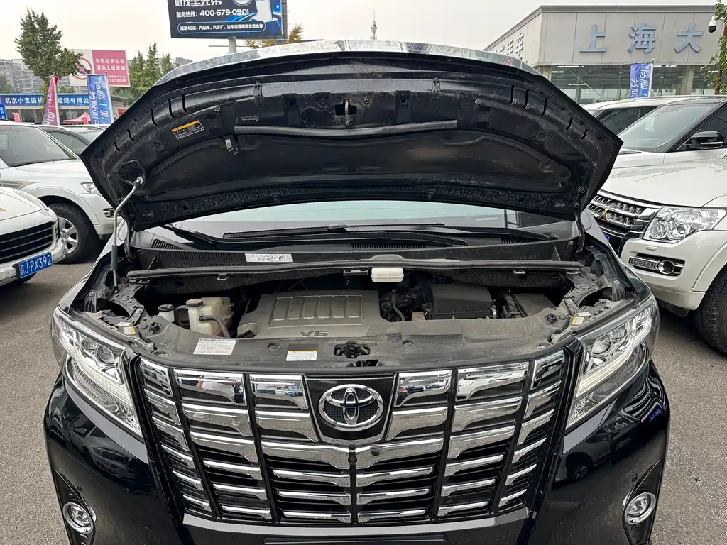 TOYOTA ALPHARD 2018