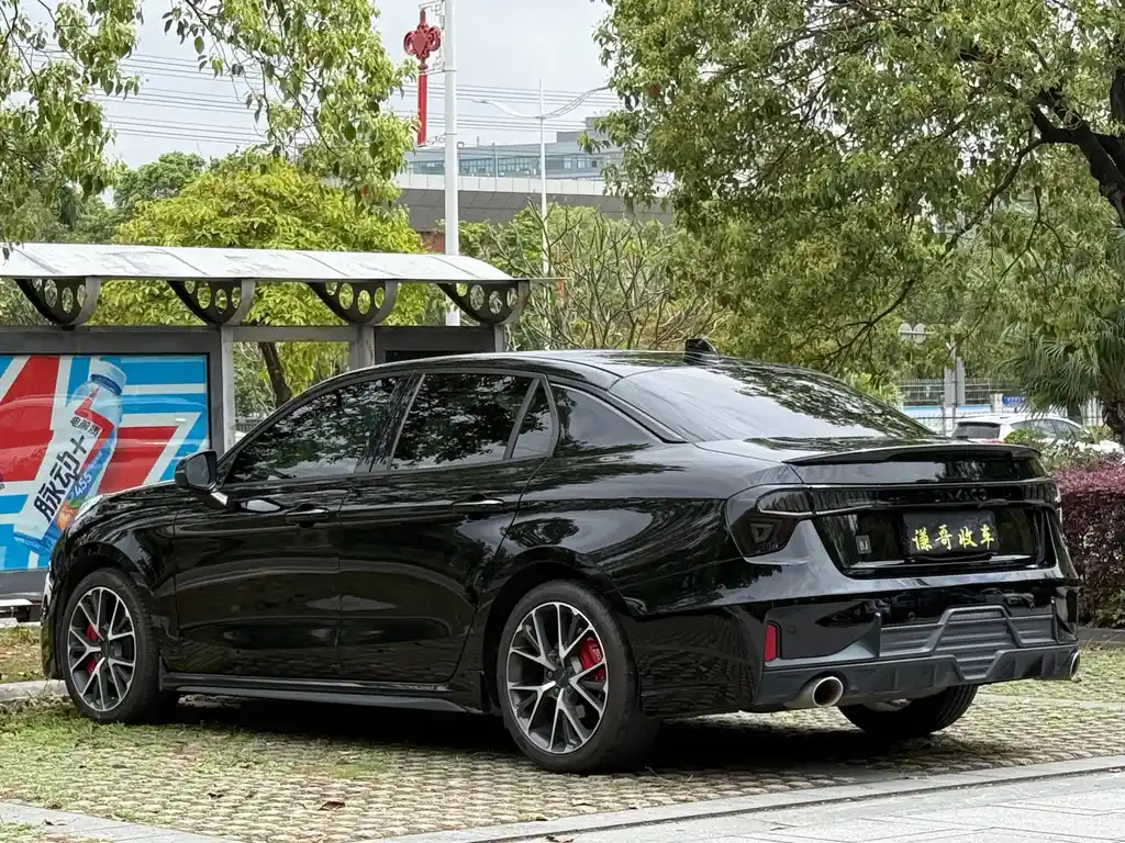 LYNK&CO 03 2019