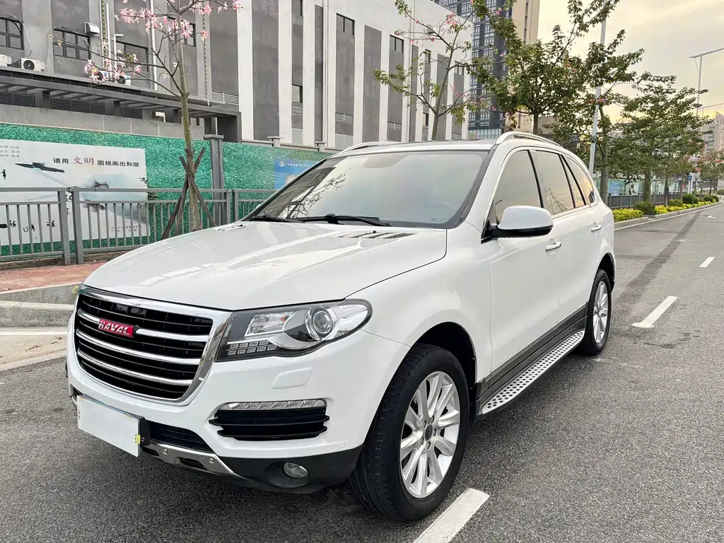 HAVAL H8 2015
