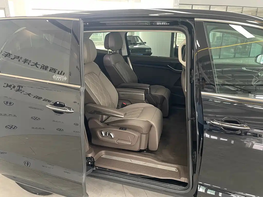 VOLKSWAGEN VILORAN 2024