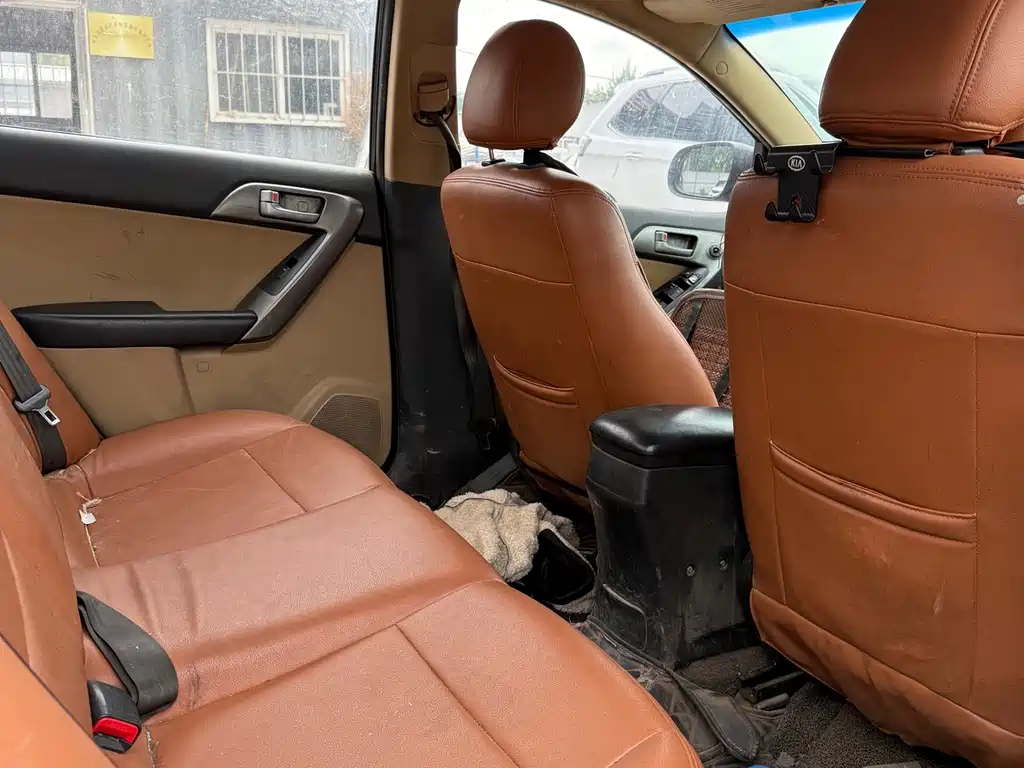 KIA FORTE 2011