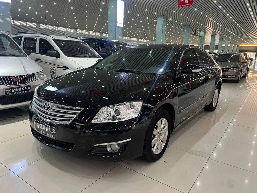 TOYOTA CAMRY