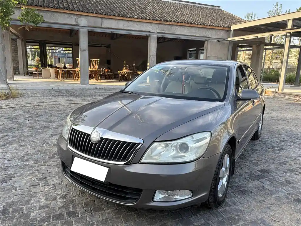 SKODA OCTAVIA 2012