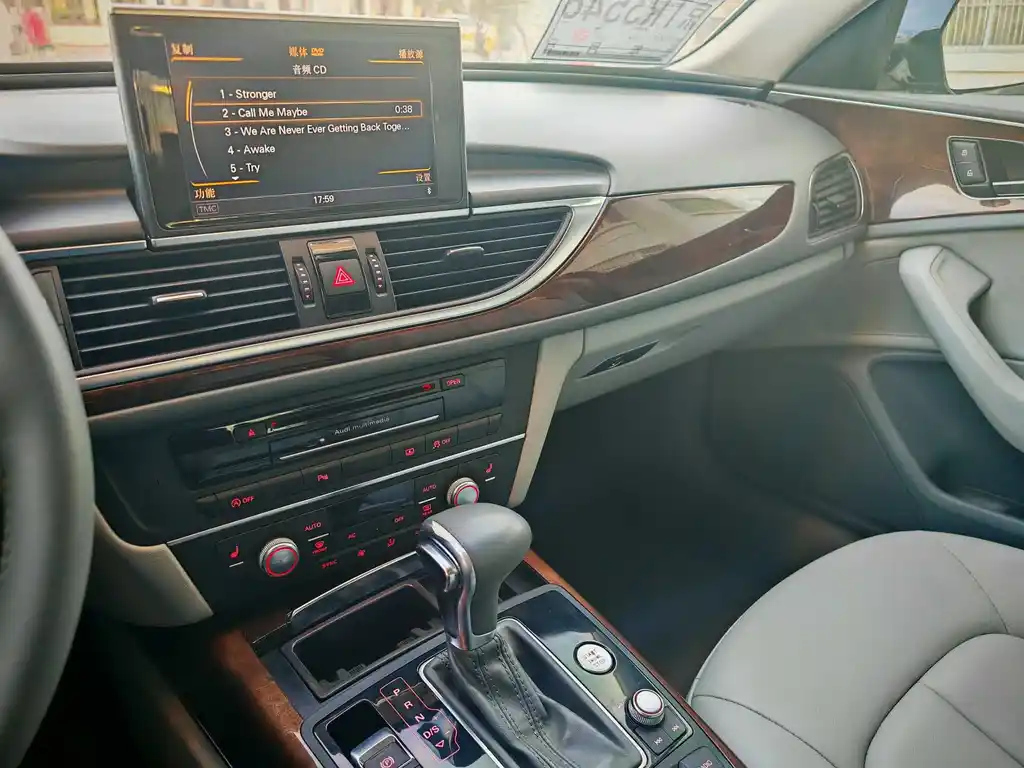 AUDI A6L 2014