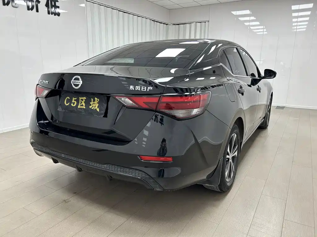NISSAN SYLPHY 2021