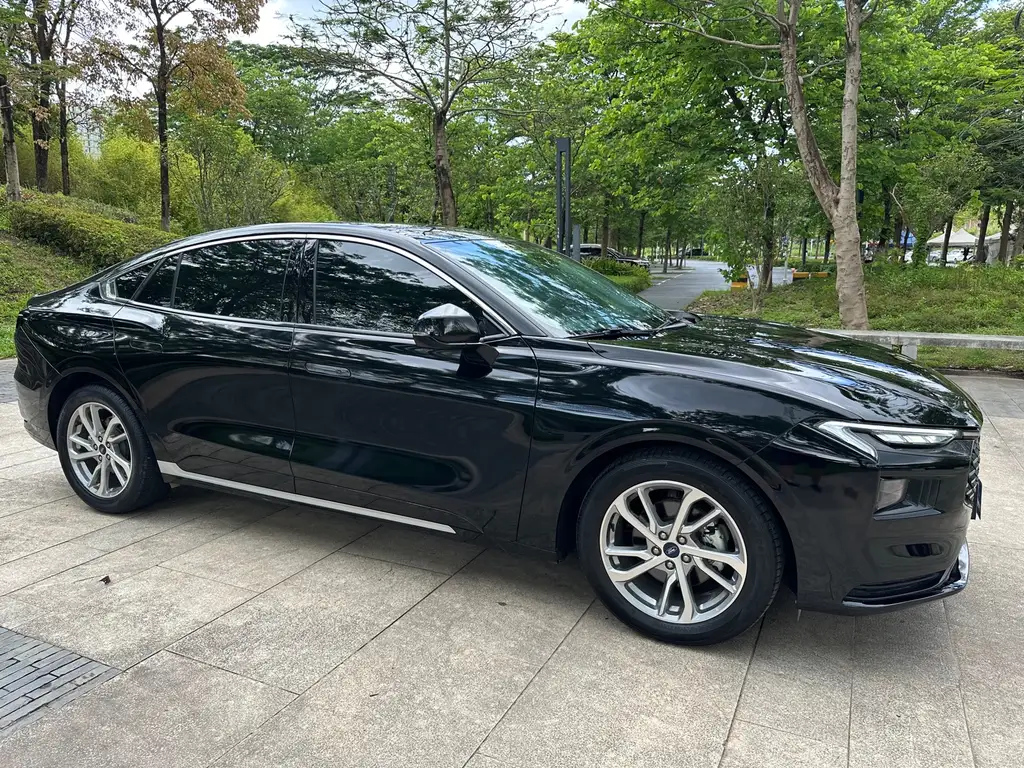 FORD MONDEO 2022