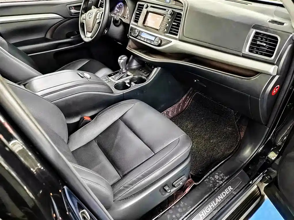 TOYOTA HIGHLANDER 2018