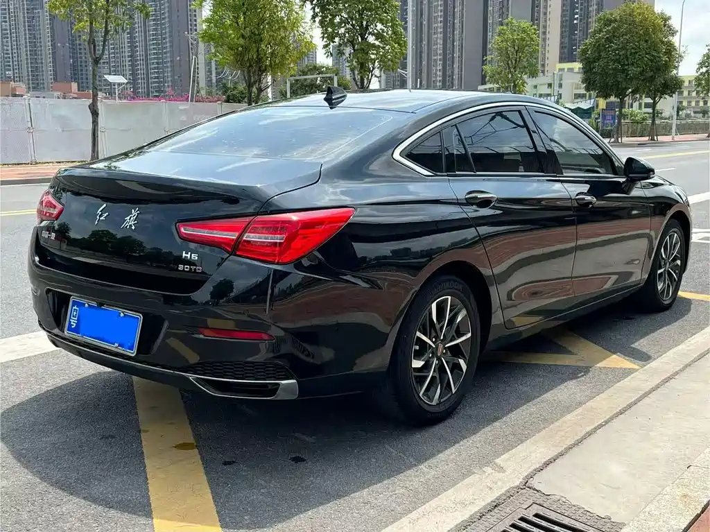 HONGQI H5 2020