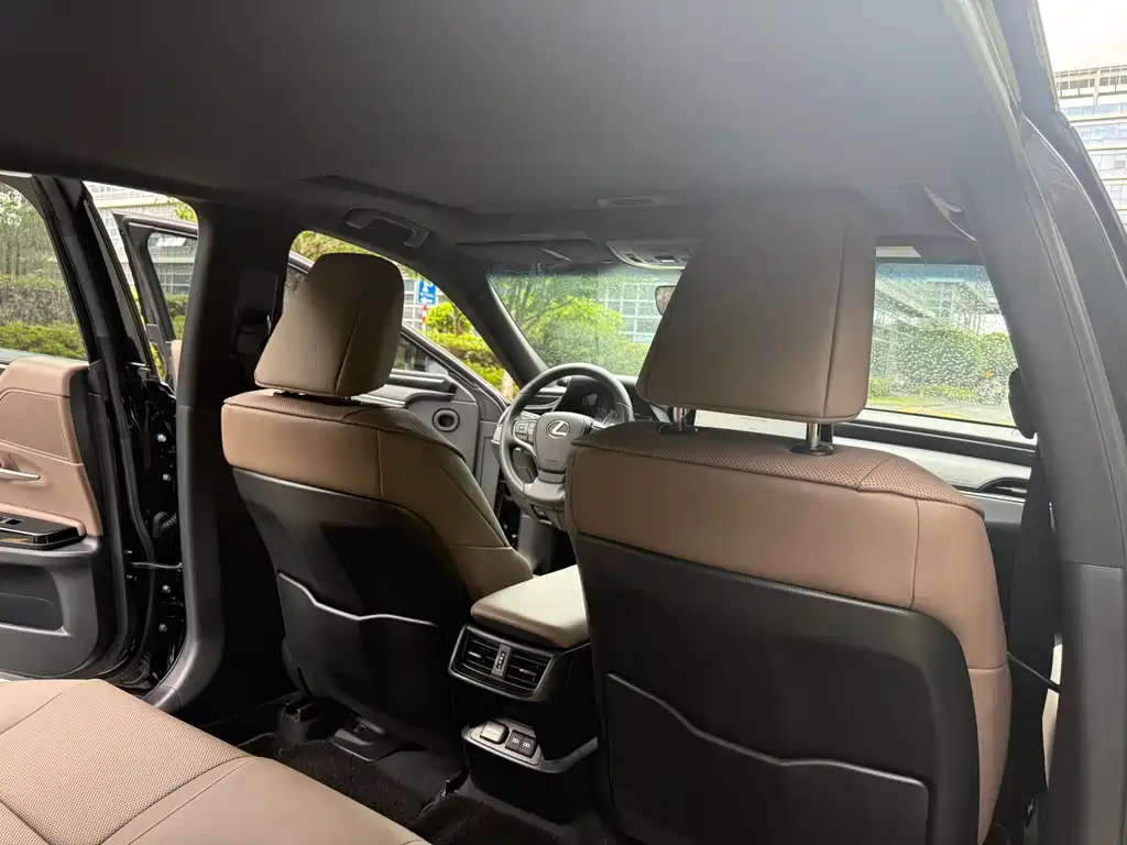LEXUS ES 2023