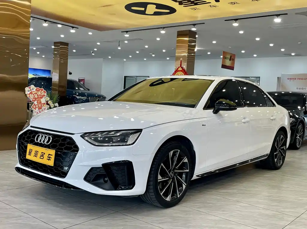 AUDI A4L 2022