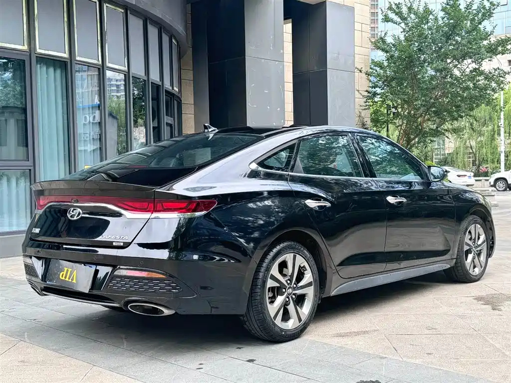 HYUNDAI LAFESTA 2019