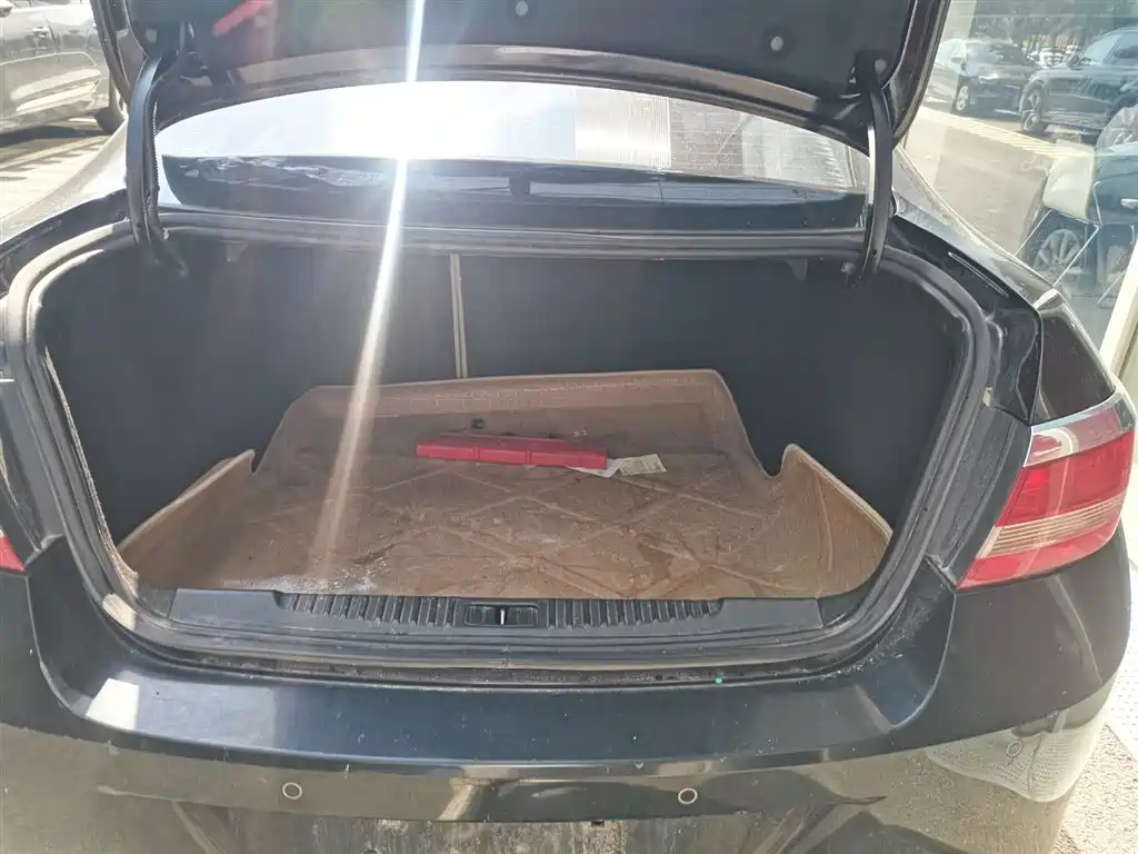 BUICK EXCELLE 2011
