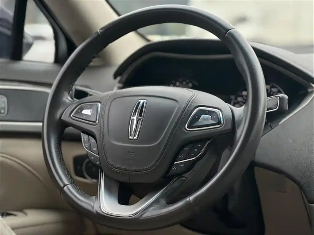 LINCOLN MKZ 2020
