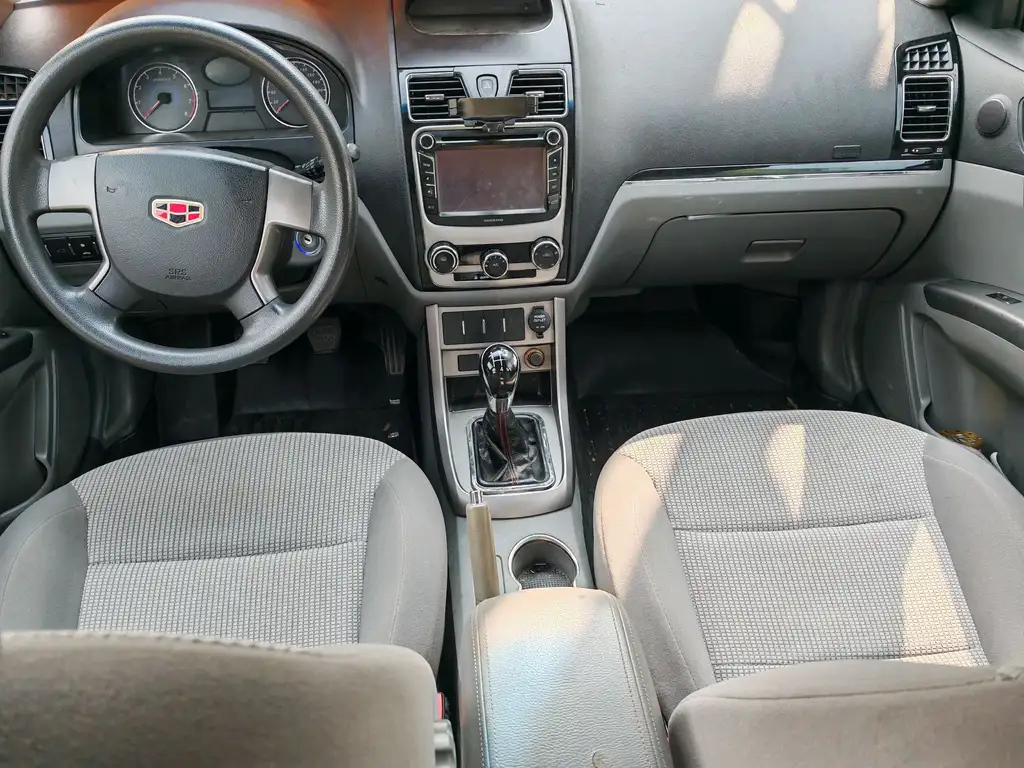 GEELY AUTO CLASSIC EMGRAND 2013