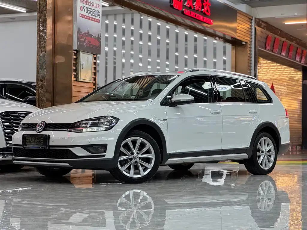 VOLKSWAGEN GOLF IMPORT 2019