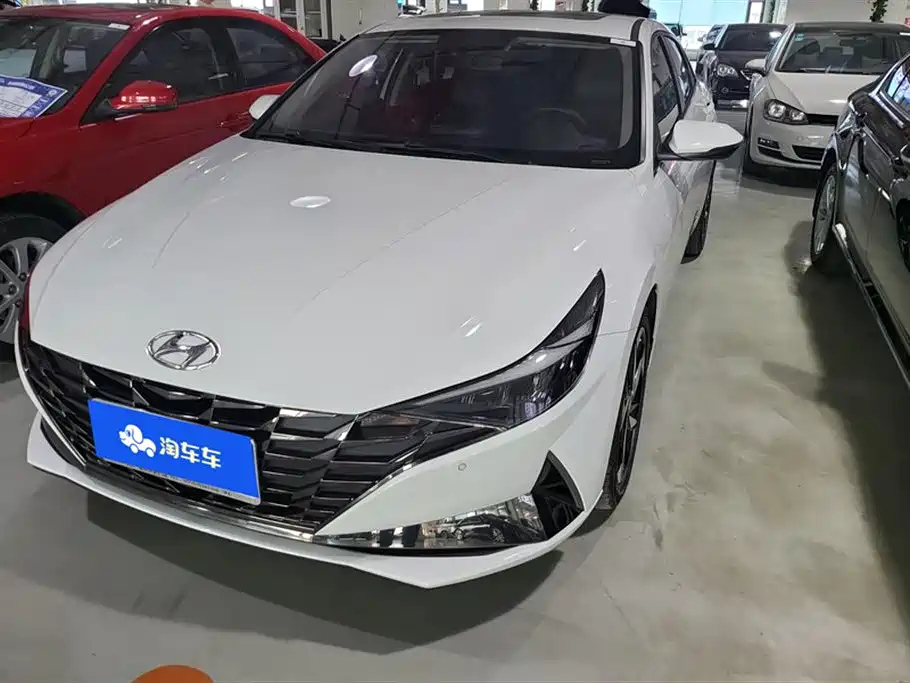 HYUNDAI ELANTRA 2022