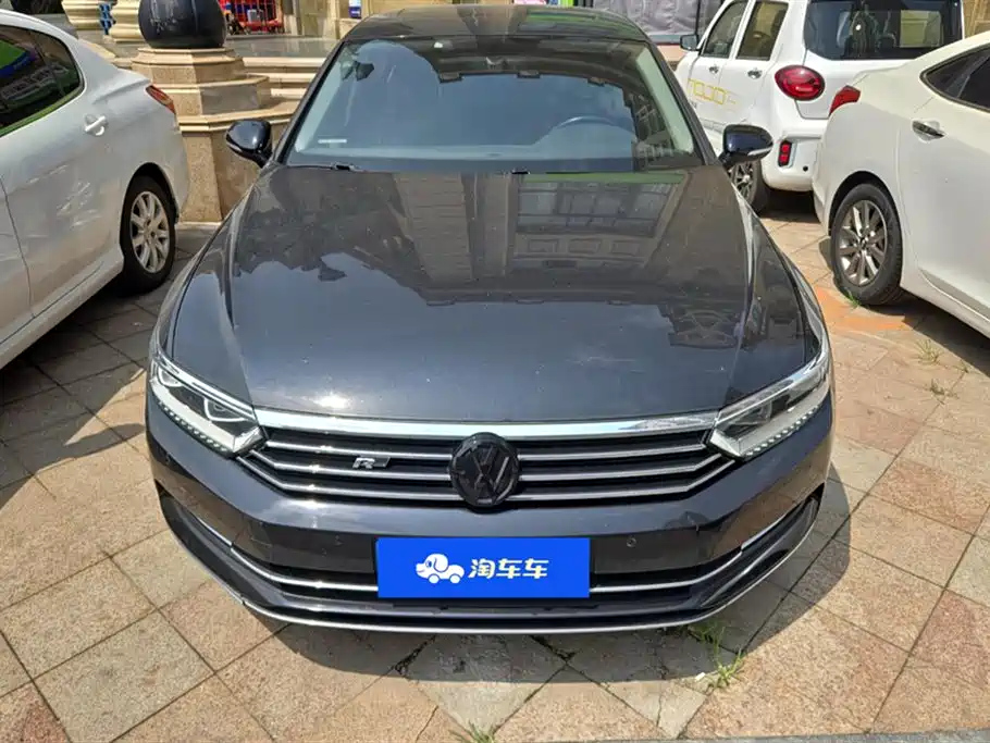 VOLKSWAGEN MAGOTAN 2017