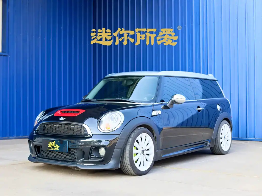 MINI CLUBMAN 2011
