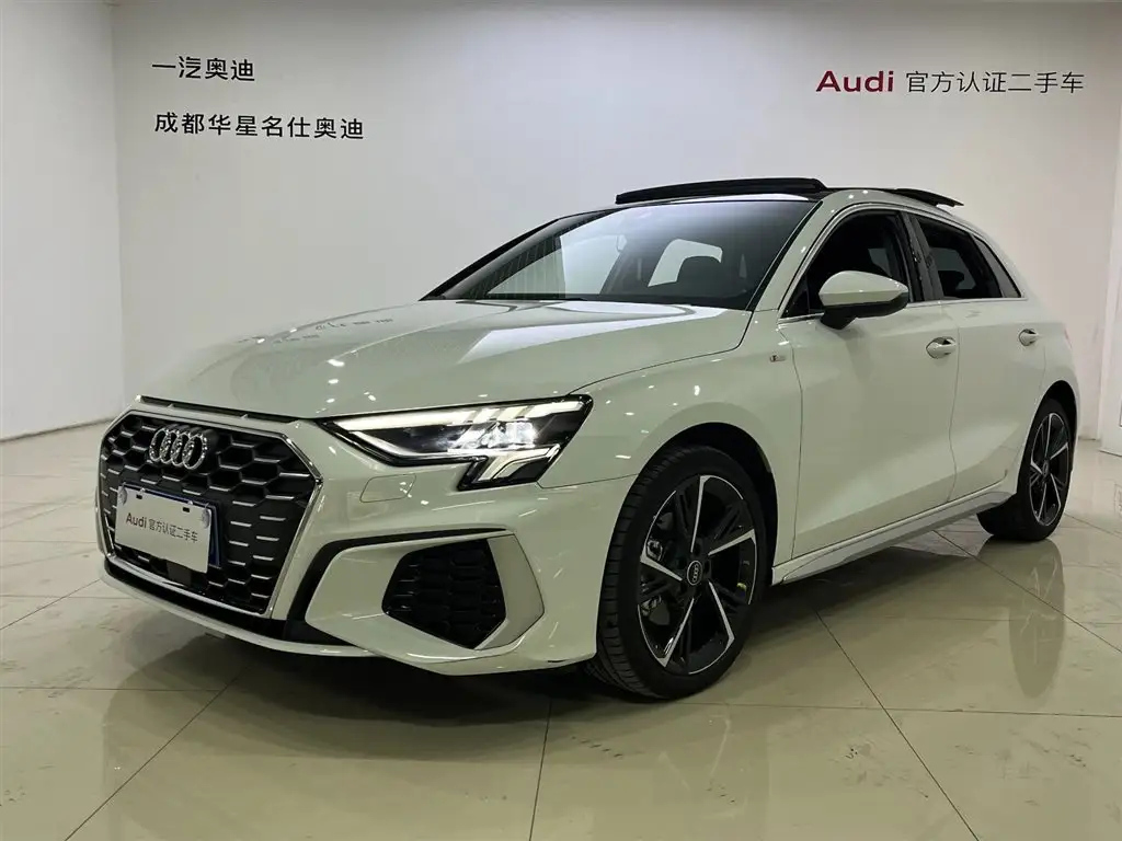 AUDI A3 2024