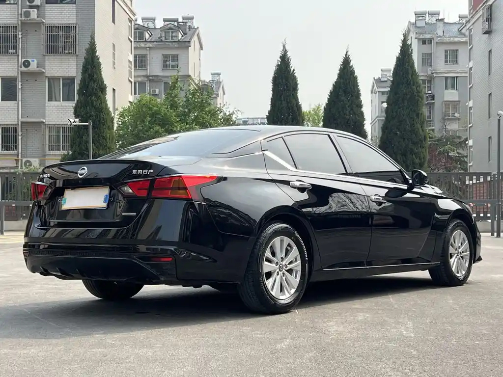 NISSAN TEANA 2021