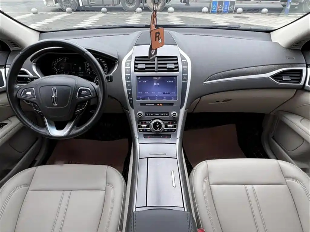LINCOLN MKZ 2020