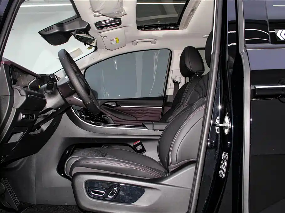 TRUMPCHI M8 2024