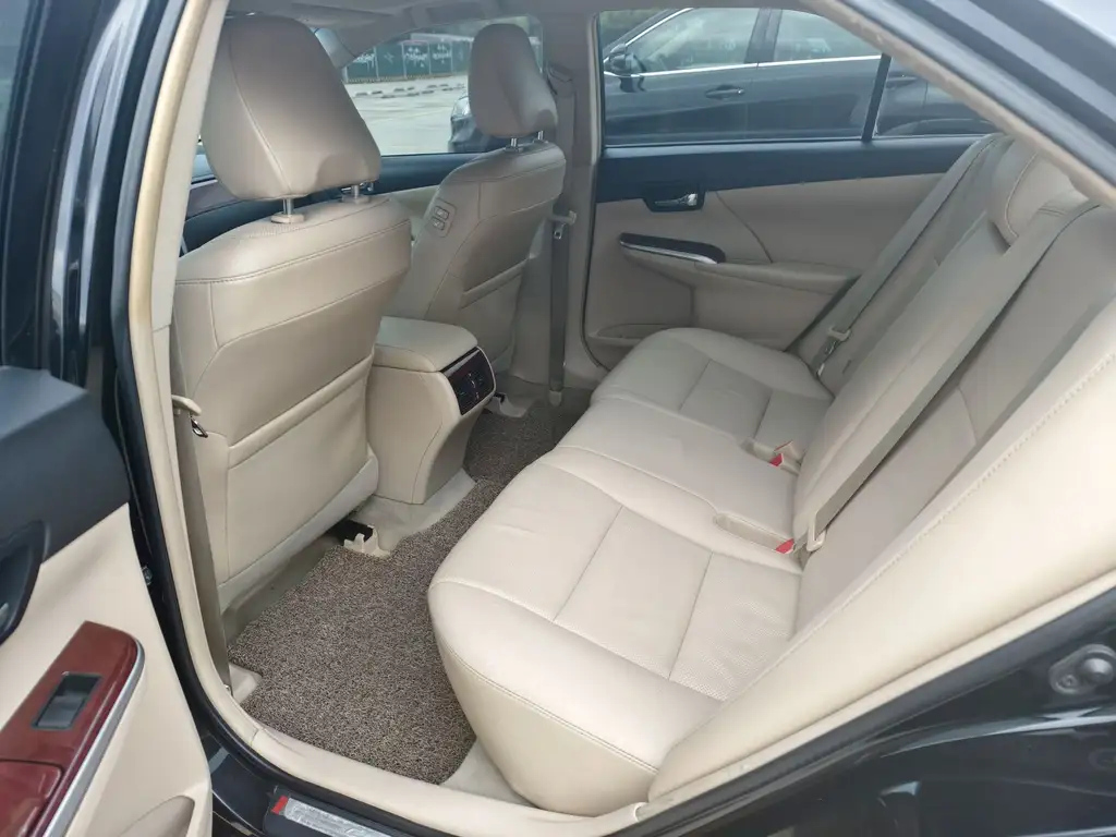 TOYOTA CAMRY 2012