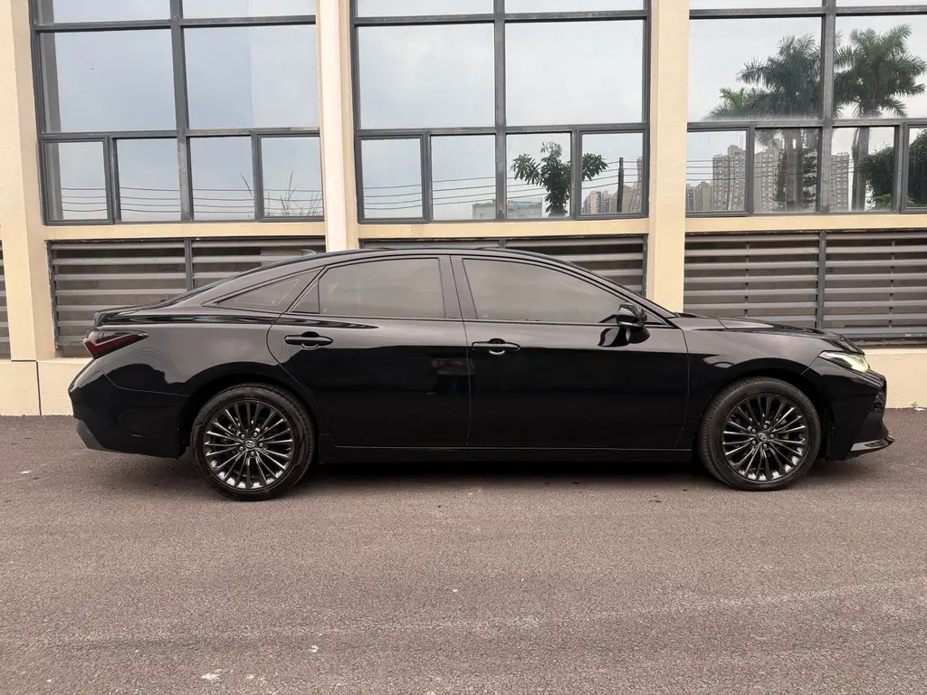 TOYOTA AVALON 2022