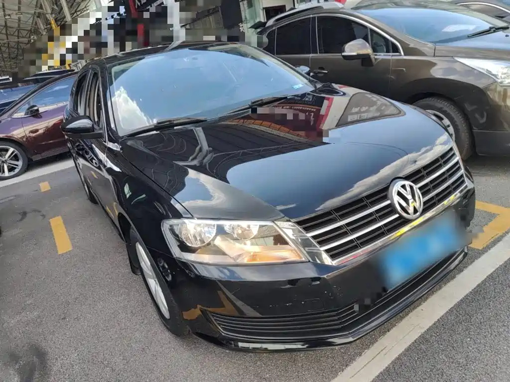 VOLKSWAGEN LAVIDA 2013