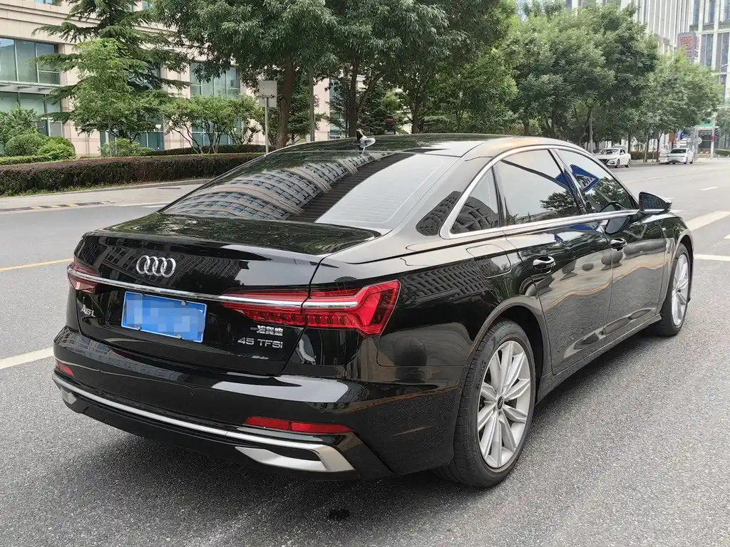 AUDI A6L 2023
