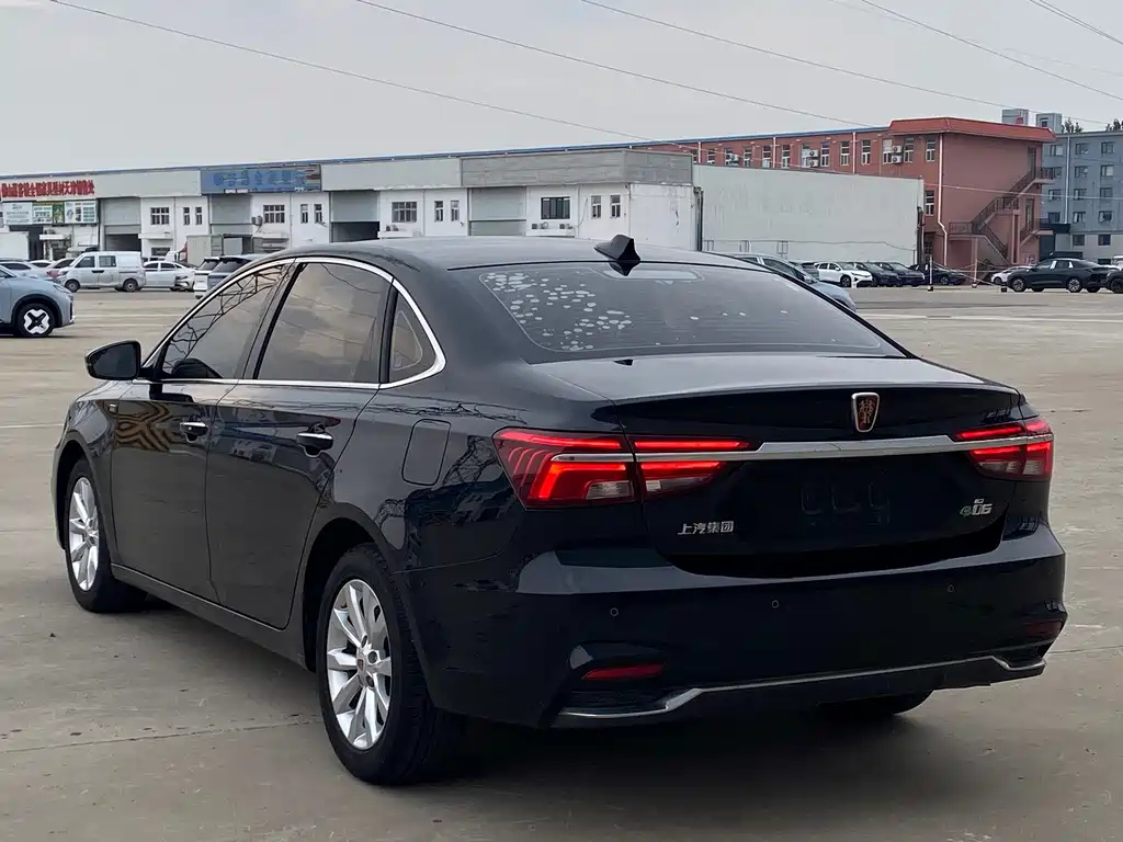 ROEWE I6 NEW ENERGY 2017