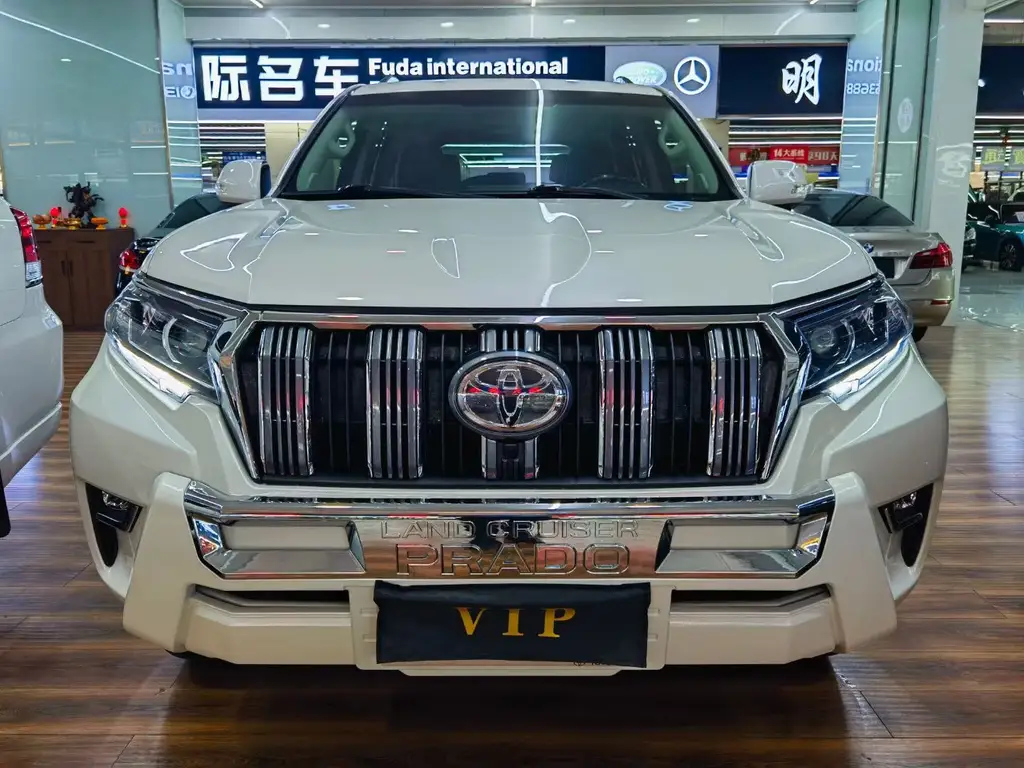 TOYOTA PRADO 2018