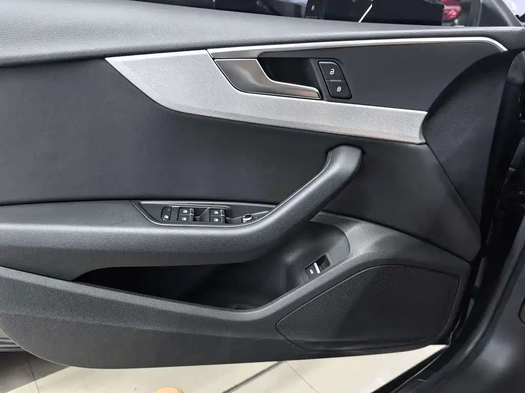 AUDI A5 2021