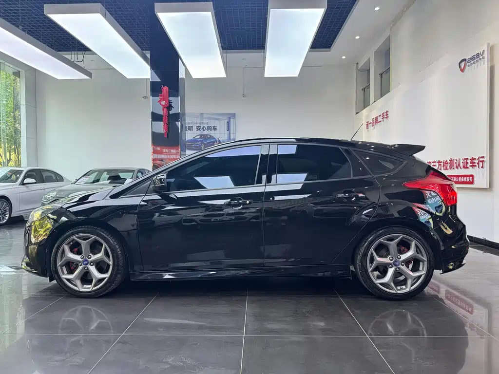 FORD FOCUS IMPORT 2014