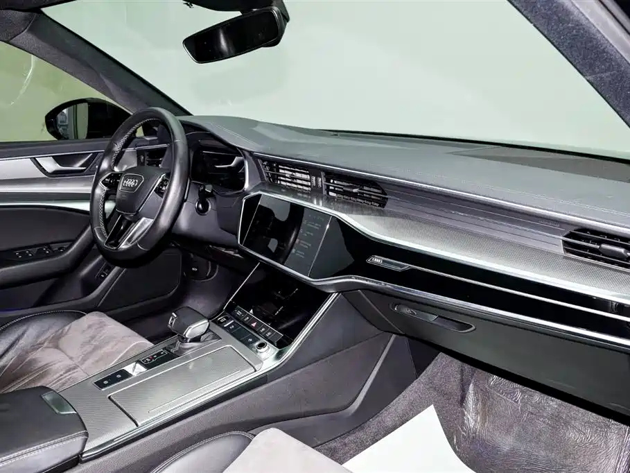 AUDI A6L 2022