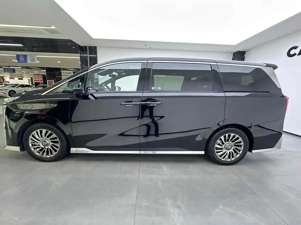 TRUMPCHI M8 2023